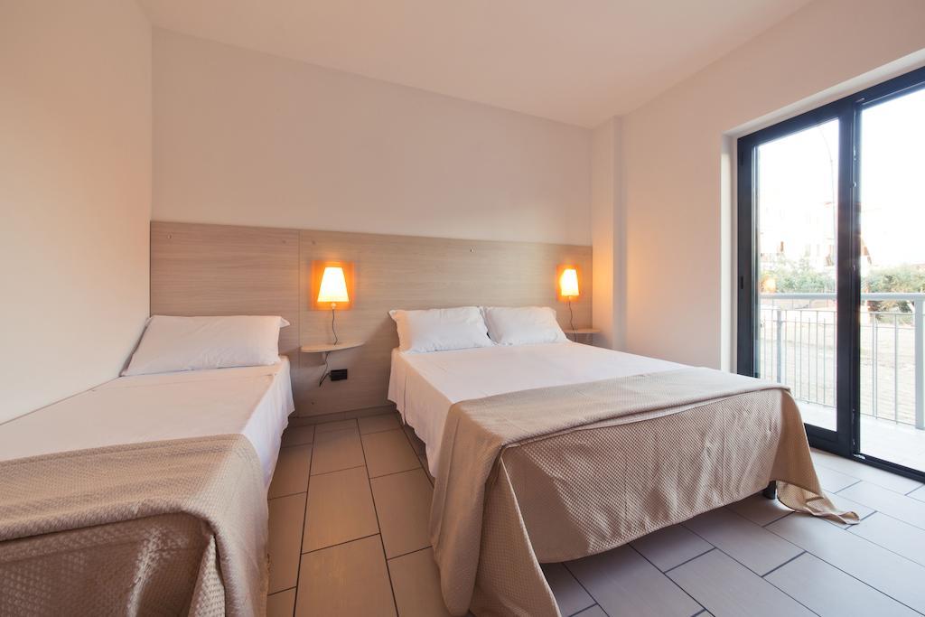 Longomare Aparthotel Corigliano Calabro Room photo